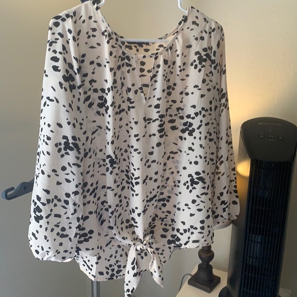 West Kei Tops - Beige and black blouse worned once